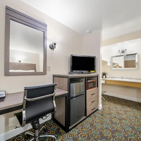 Kingsway Inn Caro Room photo